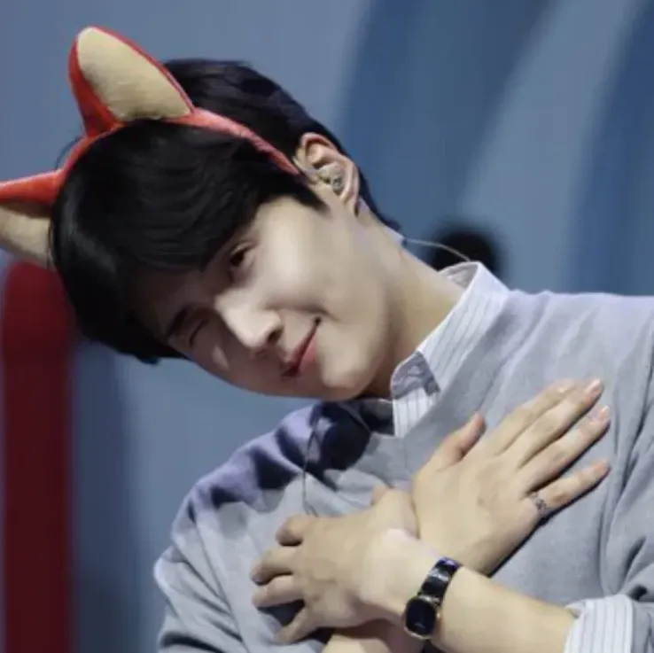 Behind-the-scenes cut of Kim Seonho