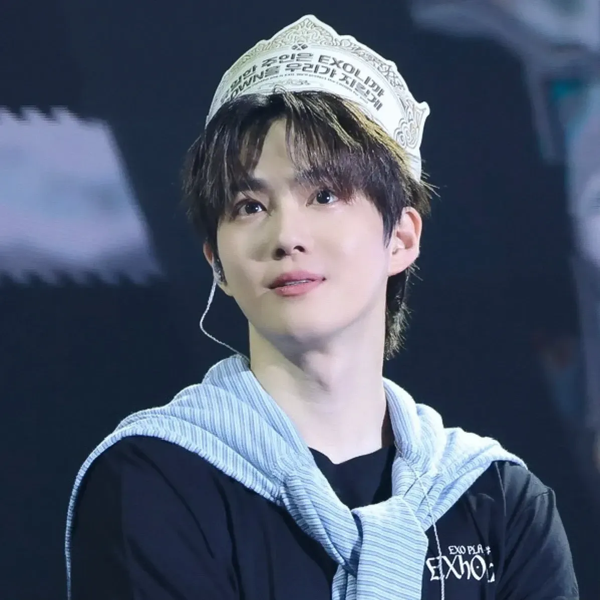 Behind-the-scenes cut of Suho