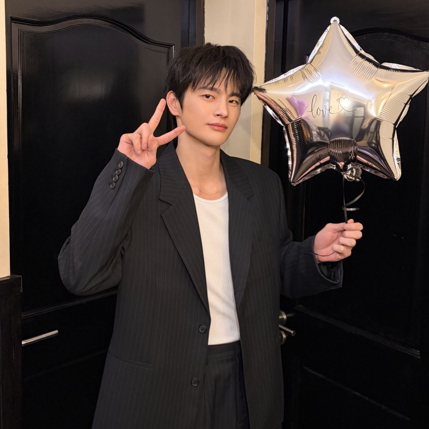 Cuplikan di balik layar dari Seo Inguk
