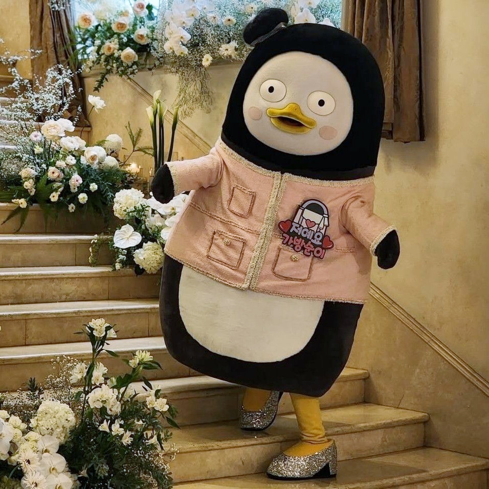 朋秀的最新照片