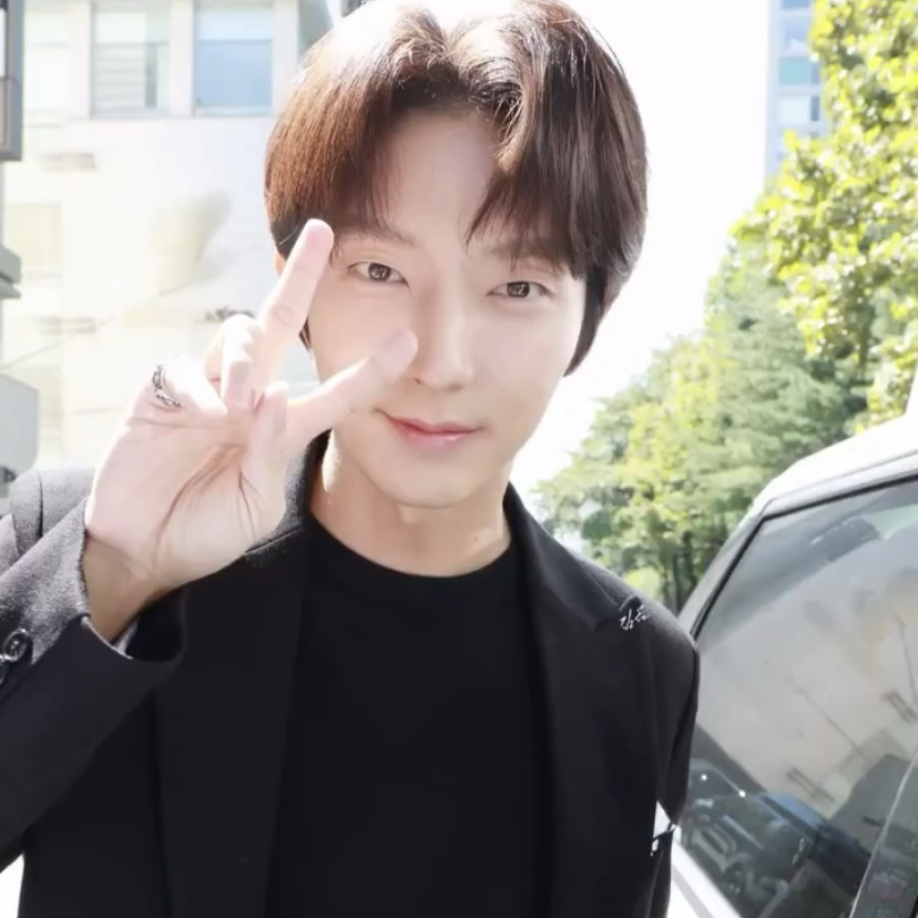 Momen yang diabadikan oleh penggemar Lee Joongi