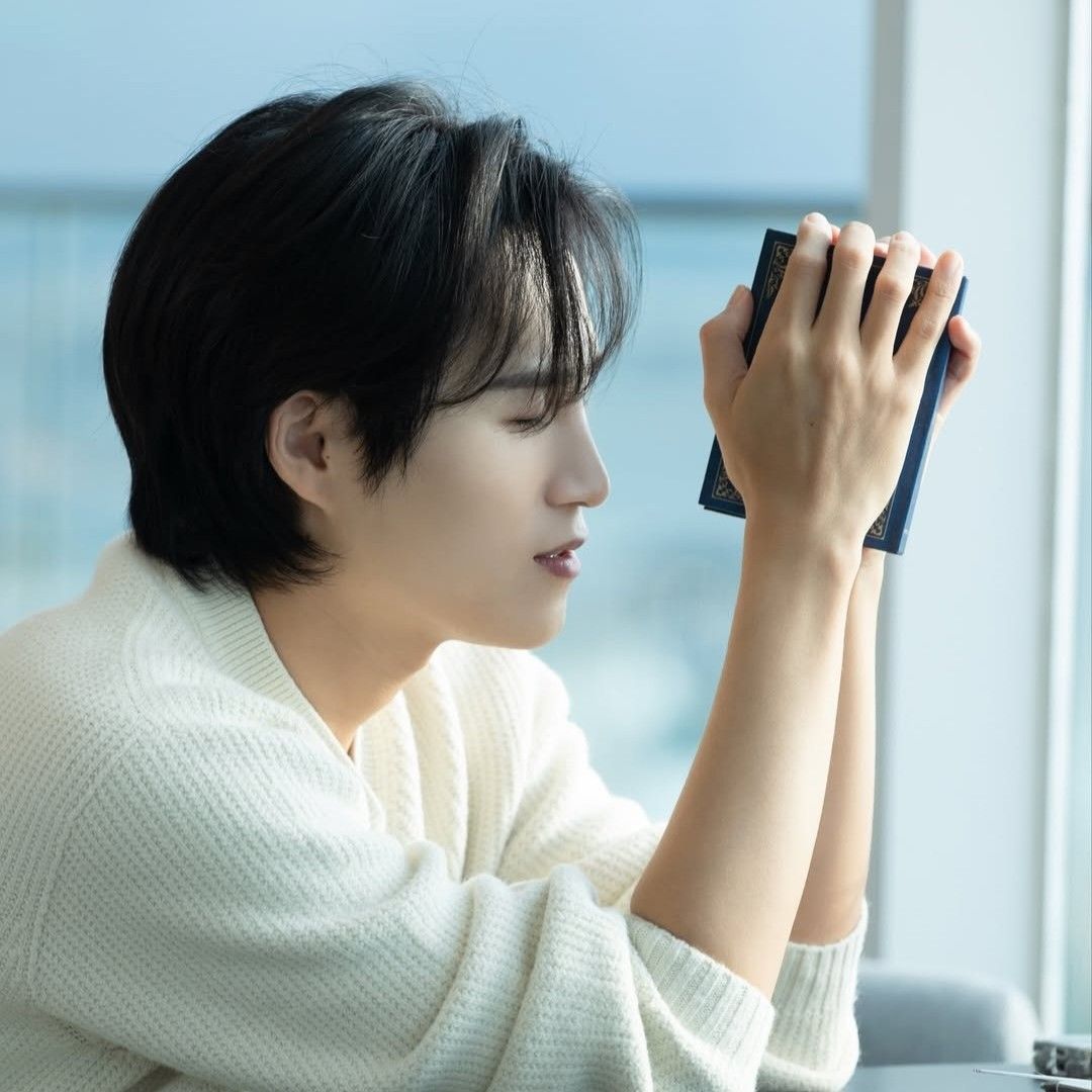 김희재의 비하인드 컷