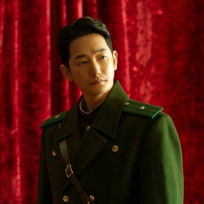 Behind-the-scenes cut of Park Sihoo