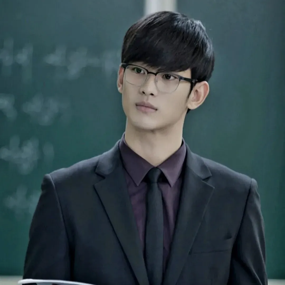 Behind-the-scenes cut of Kim Soohyun