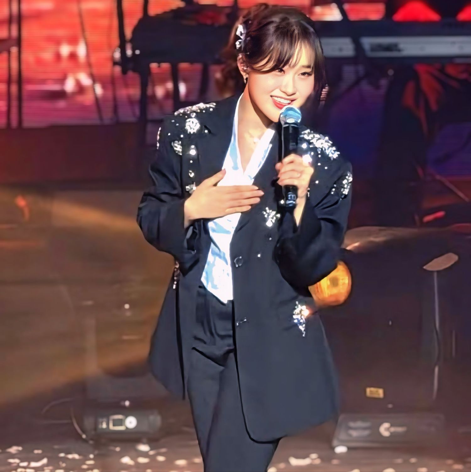 Foto kegiatan terbaru dari Kim Dahyun