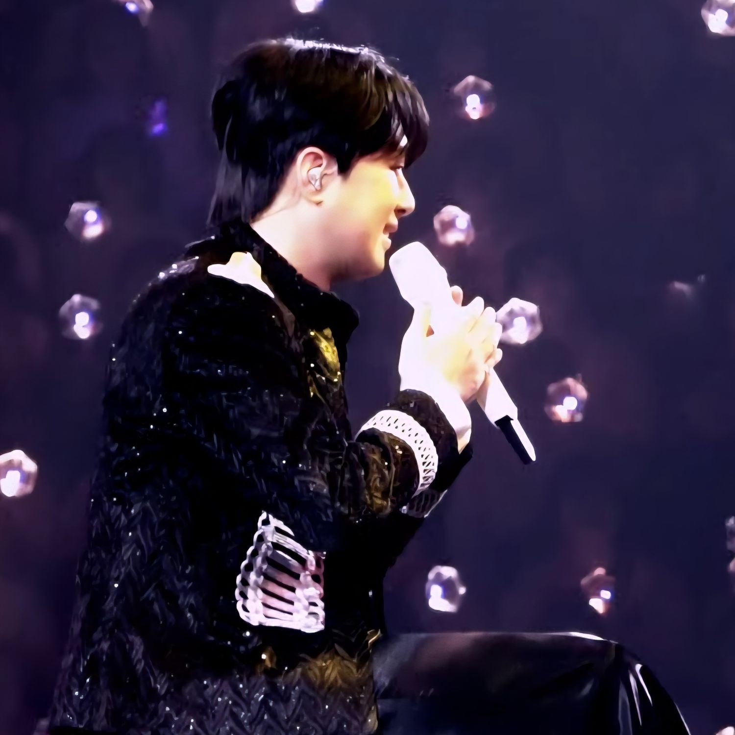 李灿元的近期活动照