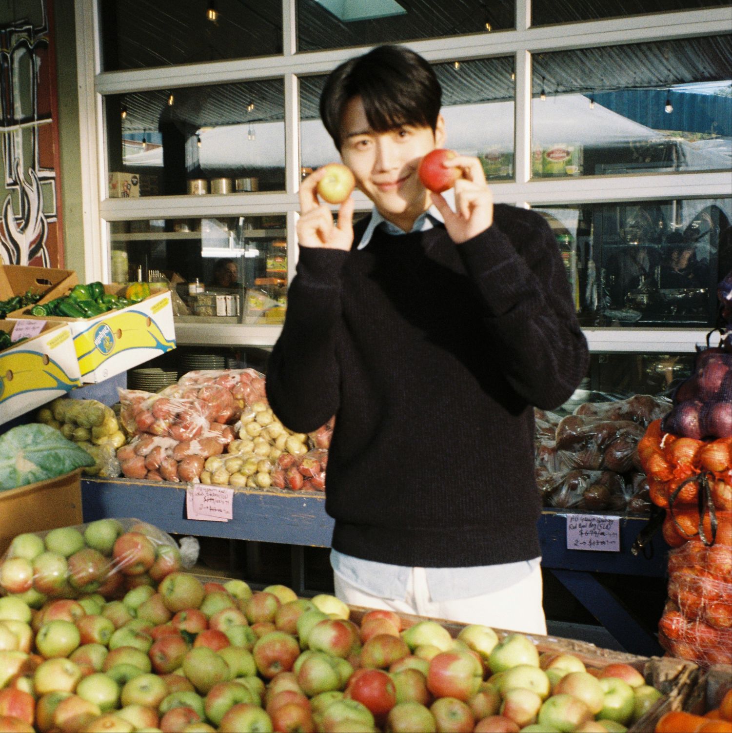 粉絲拍下的金宣虎瞬間