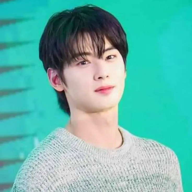 Recent activity shot of Cha Eunwoo