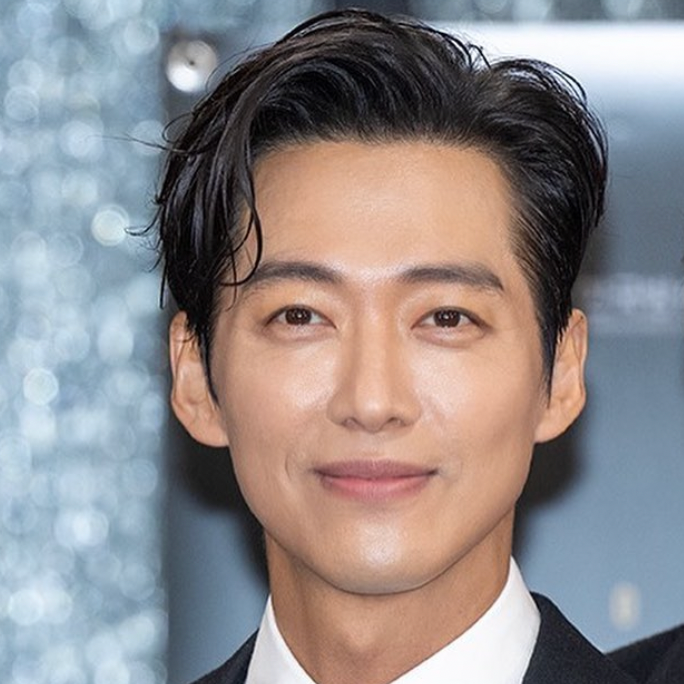 Latest photo of Namkoong Min
