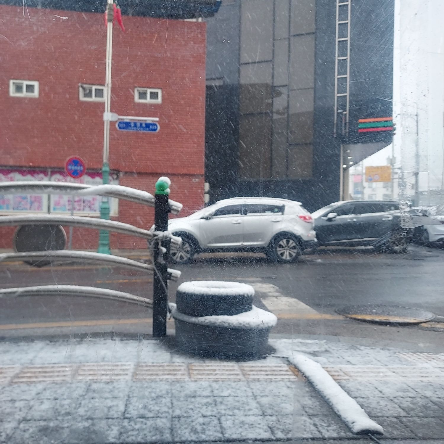 イ・チャンウォンのビハインドカット