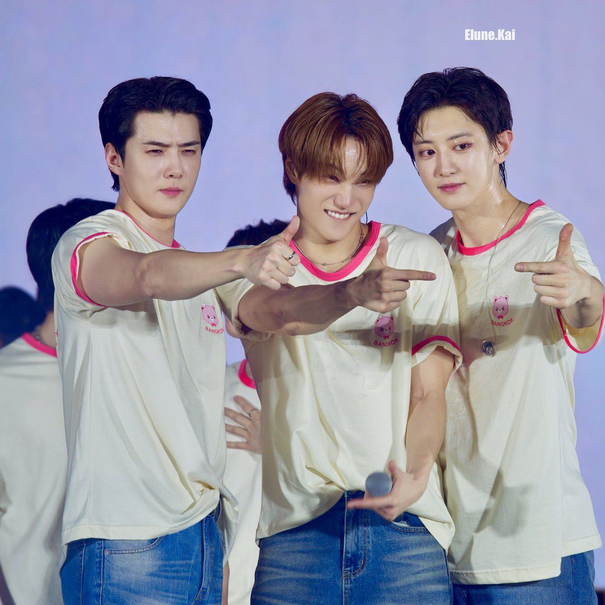 Behind-the-scenes cut of Chanyeol