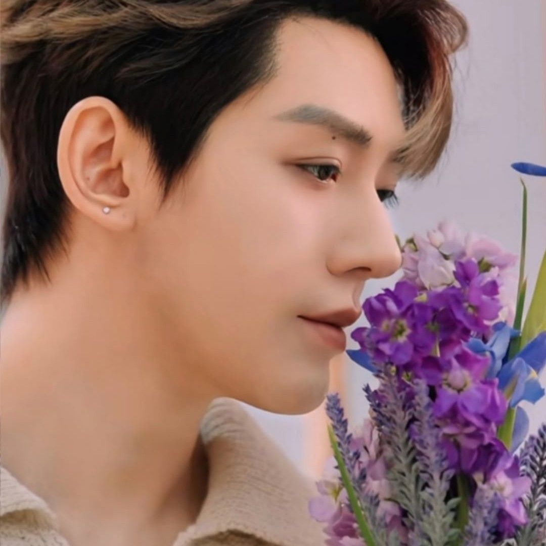 Behind-the-scenes cut of Deng Wei