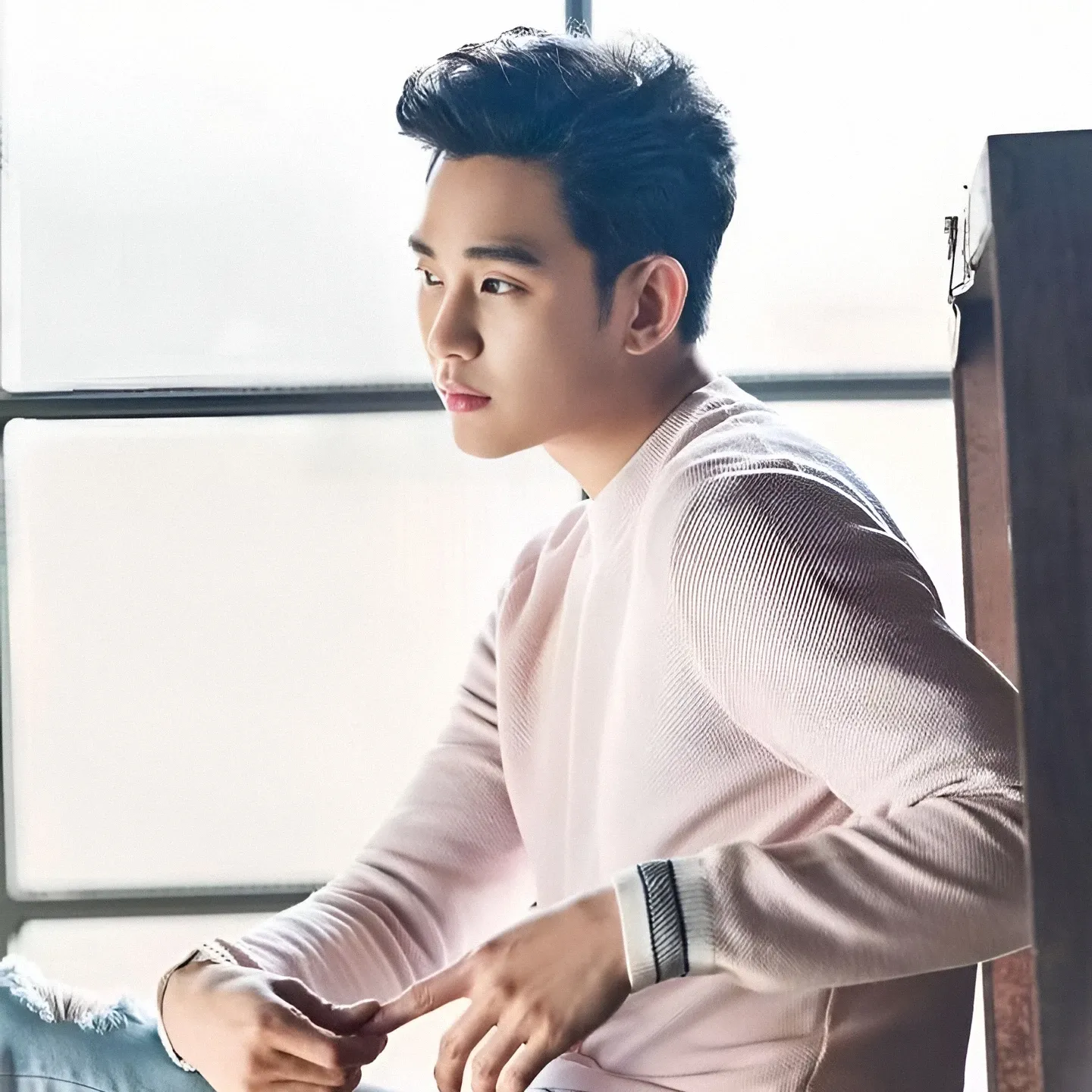 A moment captured by a fan of Kim Soohyun