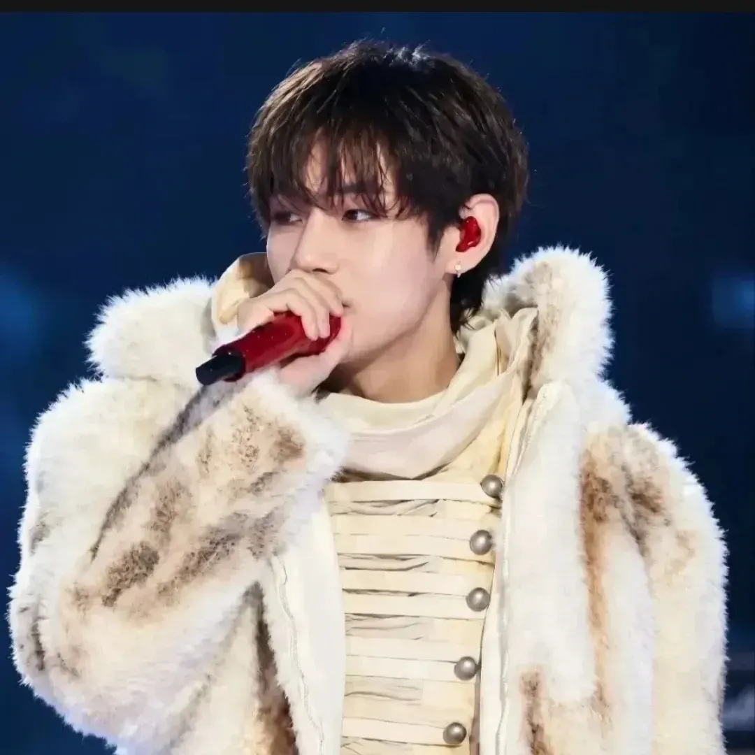 A moment captured by a fan of Kim Taehyung (V)