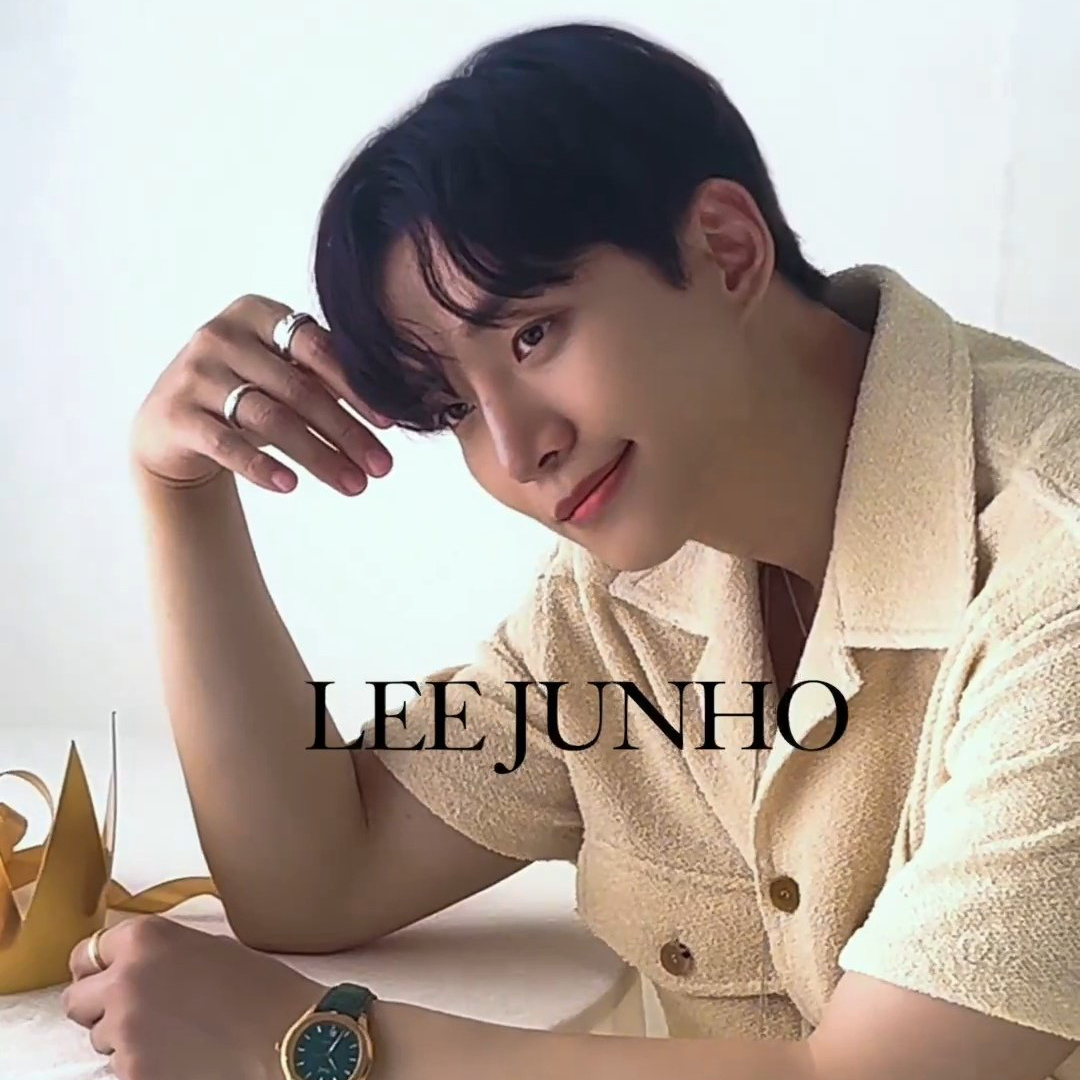 Momen yang diabadikan oleh penggemar Lee Junho