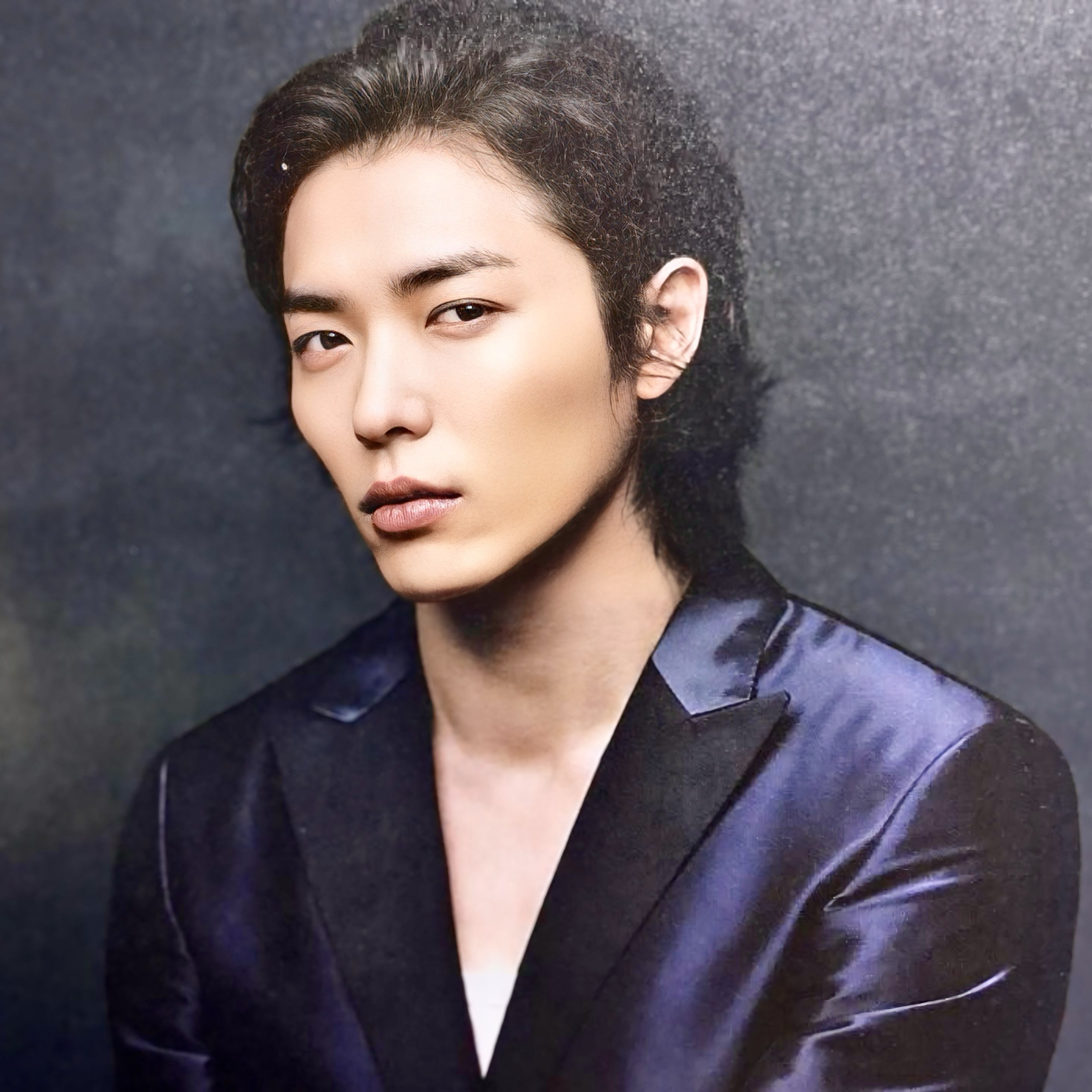 金材昱的最新照片