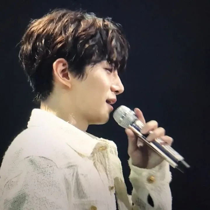 Cuplikan di balik layar dari Lee Junho