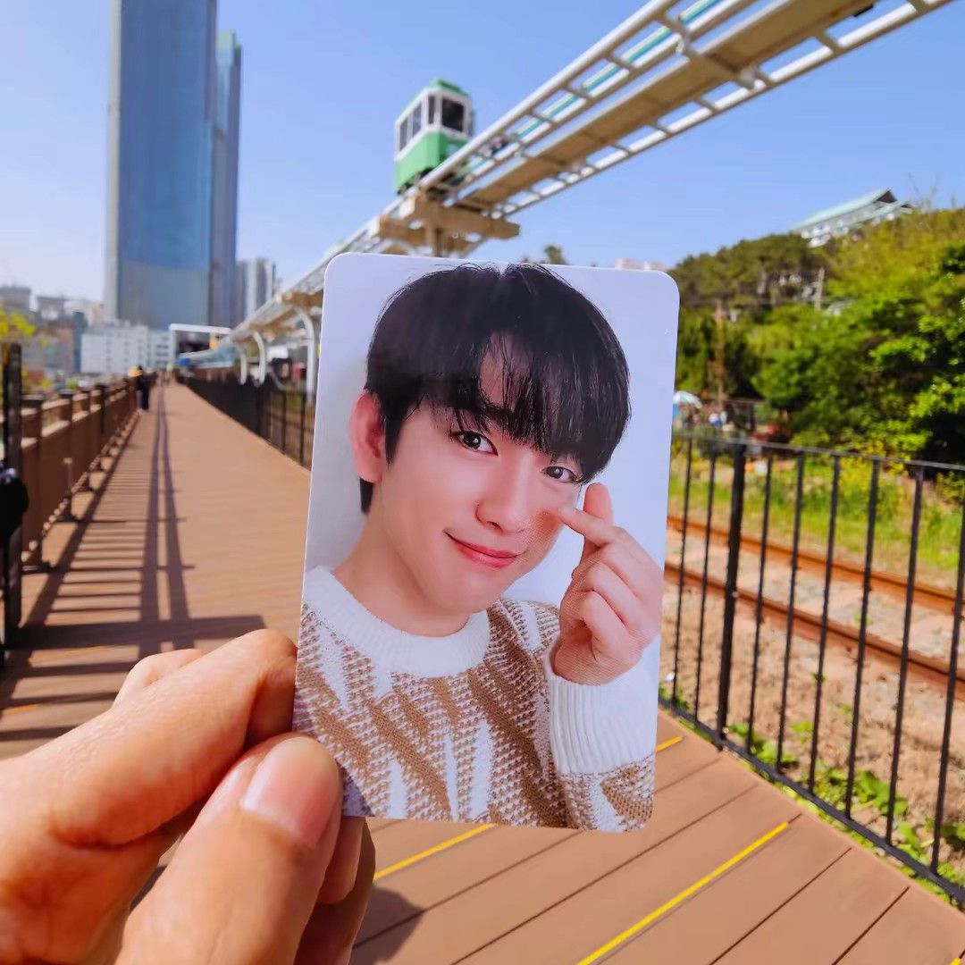 Latest photo of Park Jinyoung