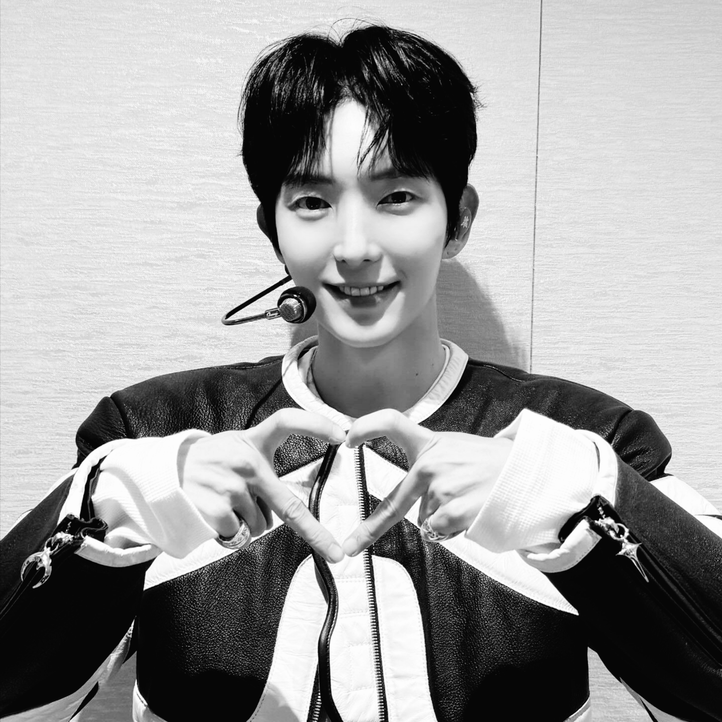 Behind-the-scenes cut of Lee Joongi