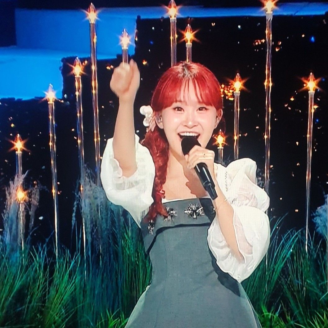 Cuplikan di balik layar dari Kim Dahyun