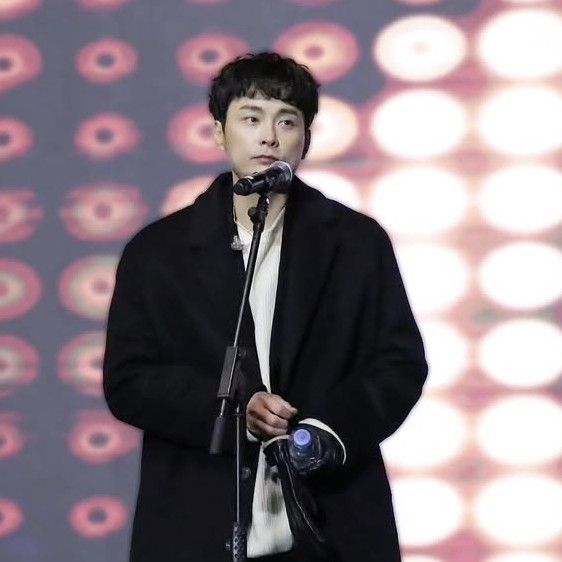 Latest photo of Min Kyunghoon