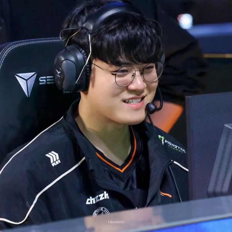 Latest photo of Gumayusi