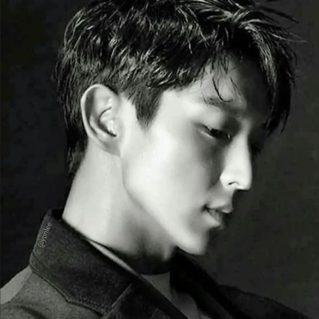 이준기 최근 활동샷