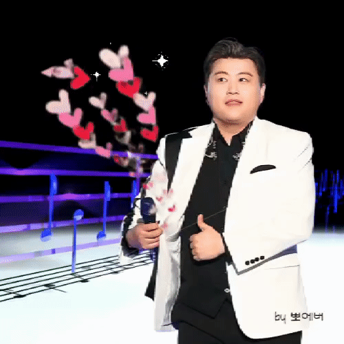 粉絲拍下的金浩中瞬間