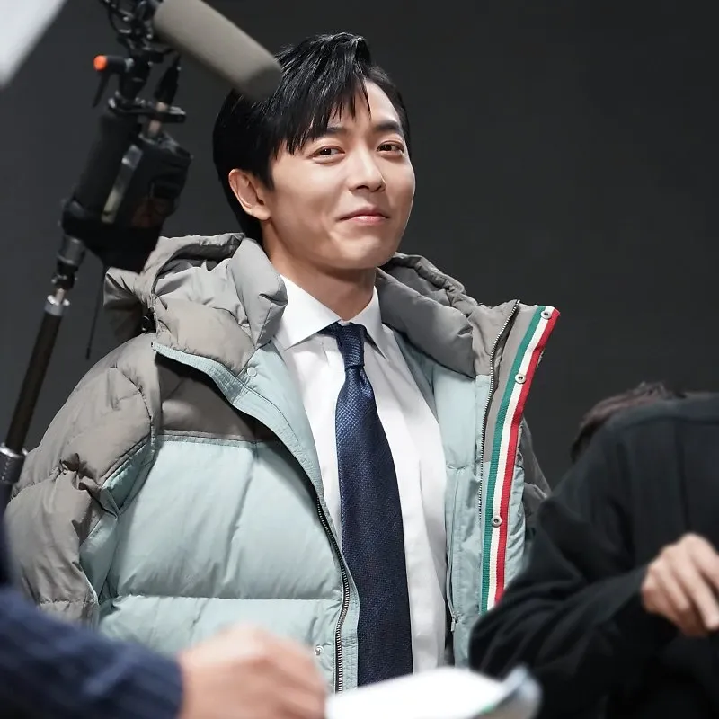 Recent activity shot of Kim Jaewook