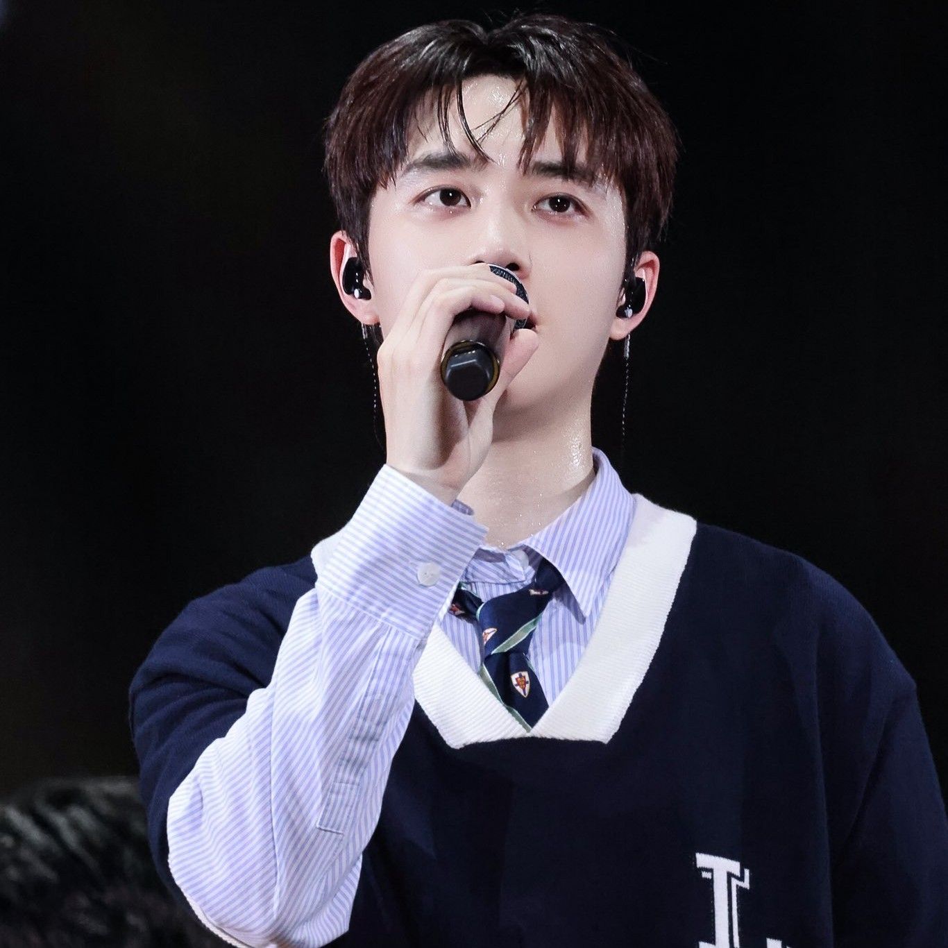 粉絲拍下的都暻秀 (D.O.)瞬間