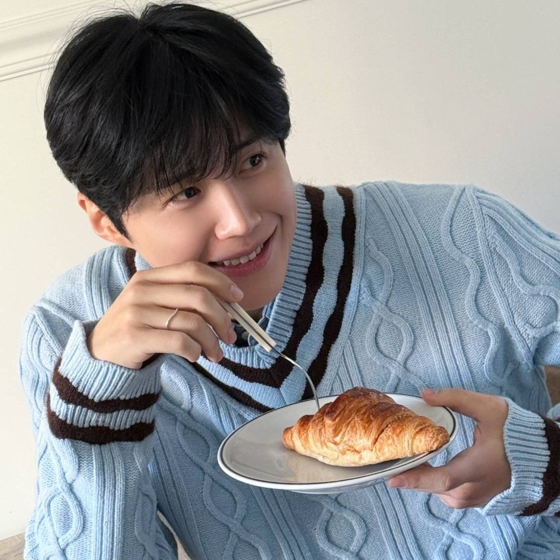 金宣虎的最新照片