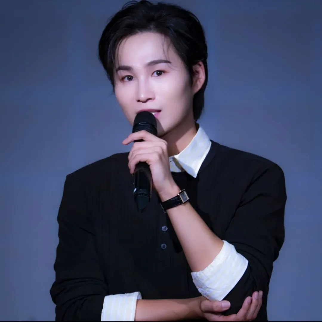 Recent activity shot of Kim Heejae