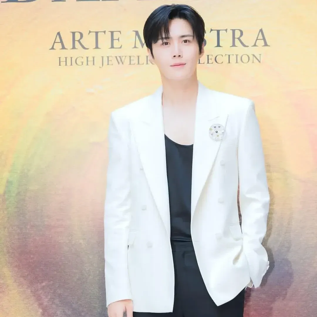 A moment captured by a fan of Kim Seonho