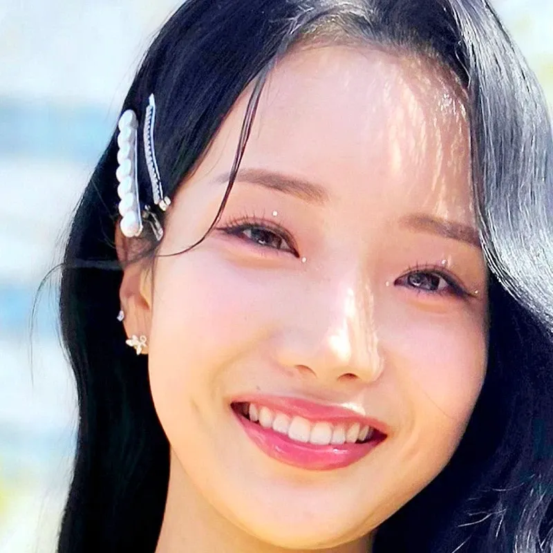 Recent activity shot of Kim Soyeon (2004)