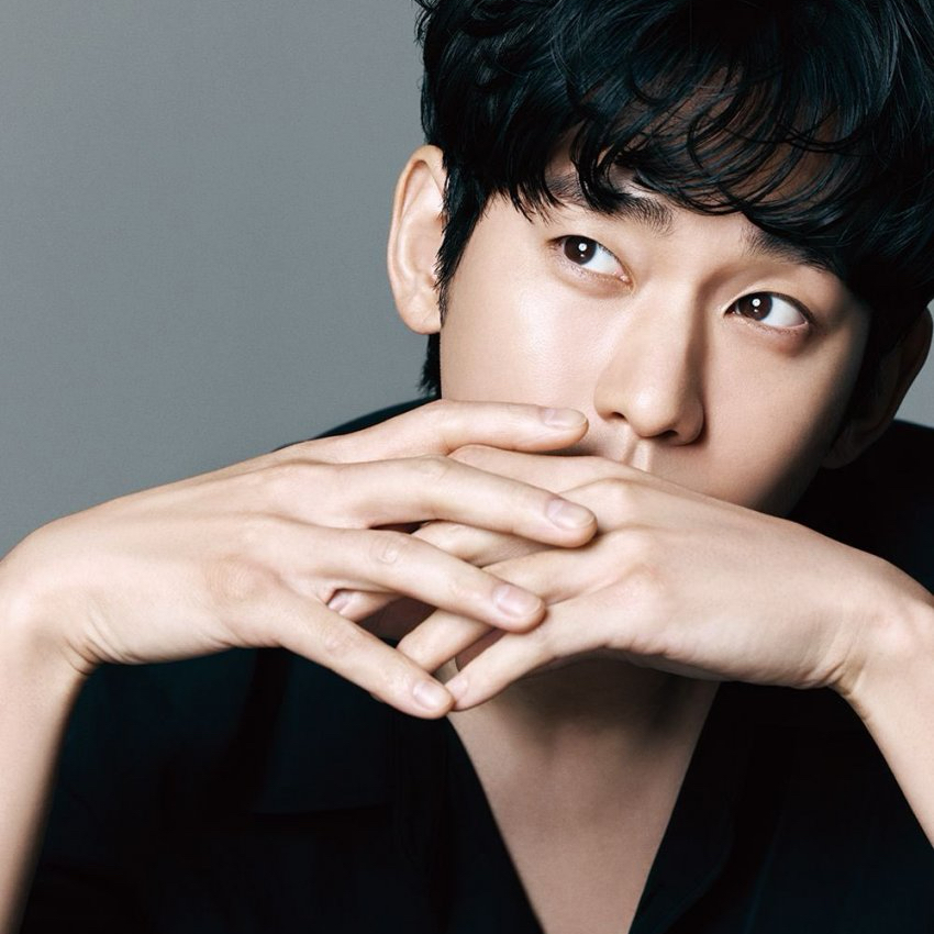 A moment captured by a fan of Kim Soohyun