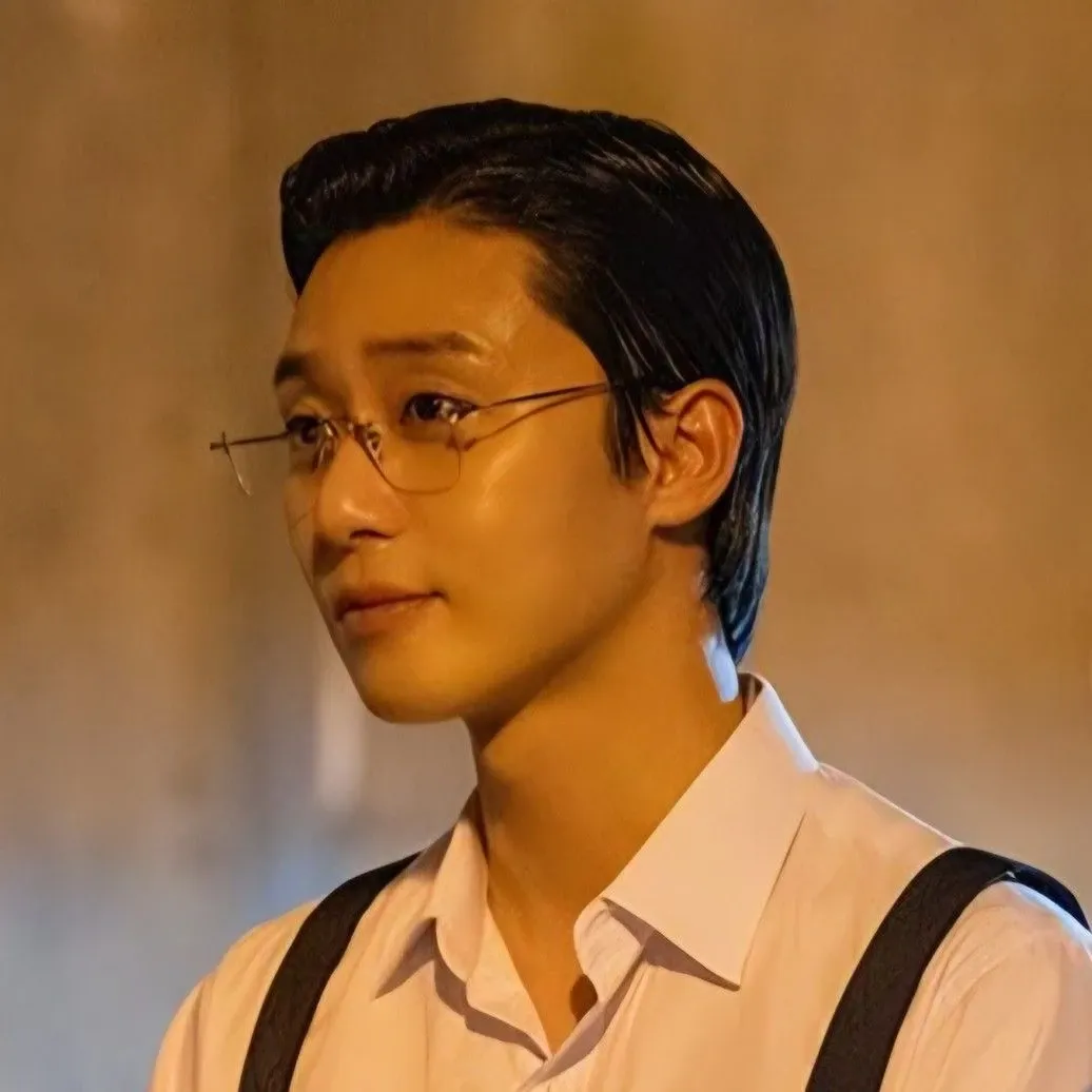 Recent activity shot of Park Seojoon