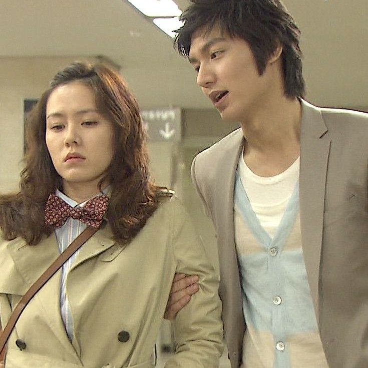 粉絲拍下的李敏鎬瞬間