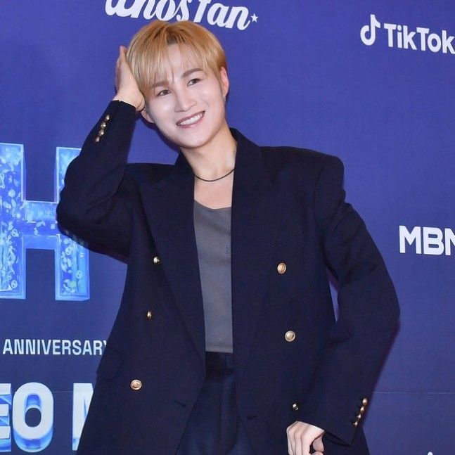 A moment captured by a fan of Kim Heejae