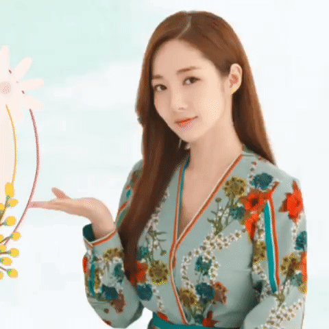 Momen yang diabadikan oleh penggemar Park Minyoung