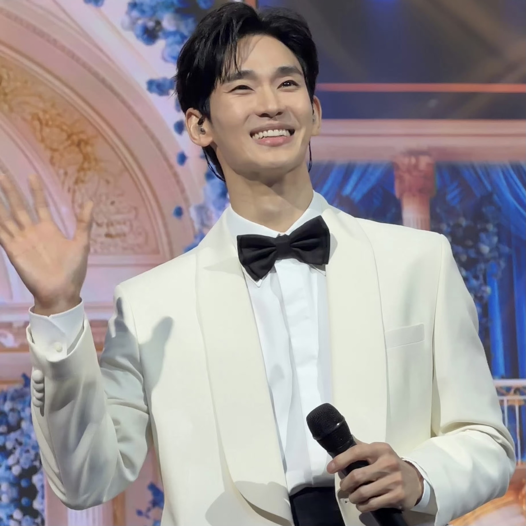 Recent activity shot of Kim Soohyun