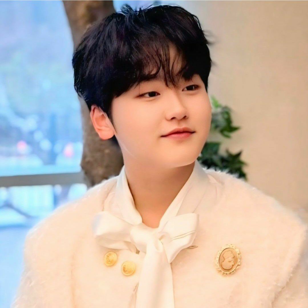 A moment captured by a fan of Park Sungon