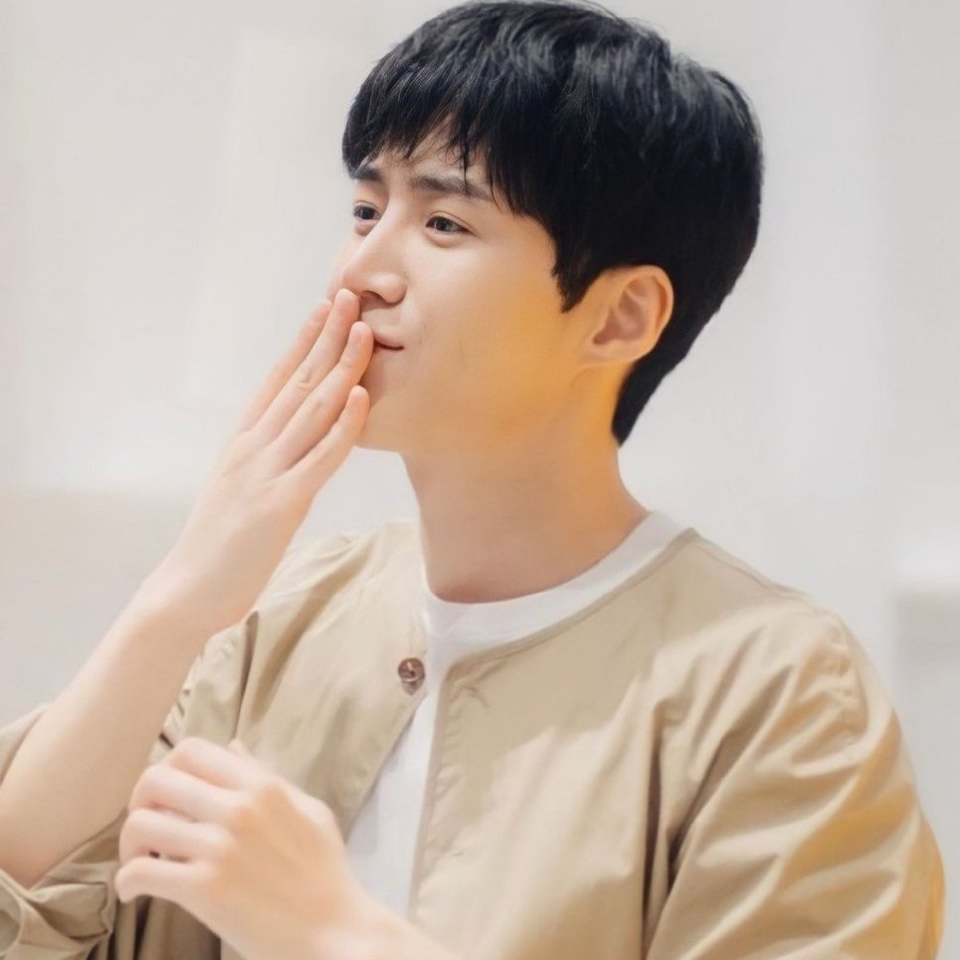 金宣虎的最新照片