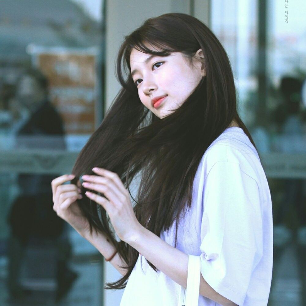 粉絲拍下的裴秀智瞬間