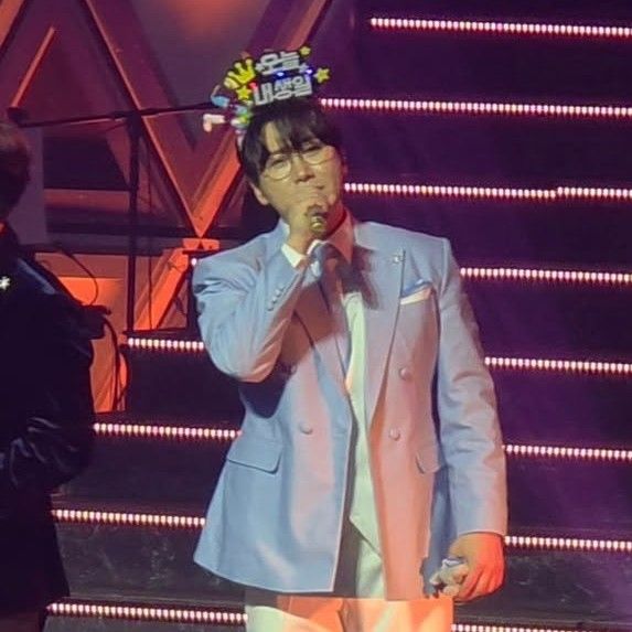 A moment captured by a fan of Chungil