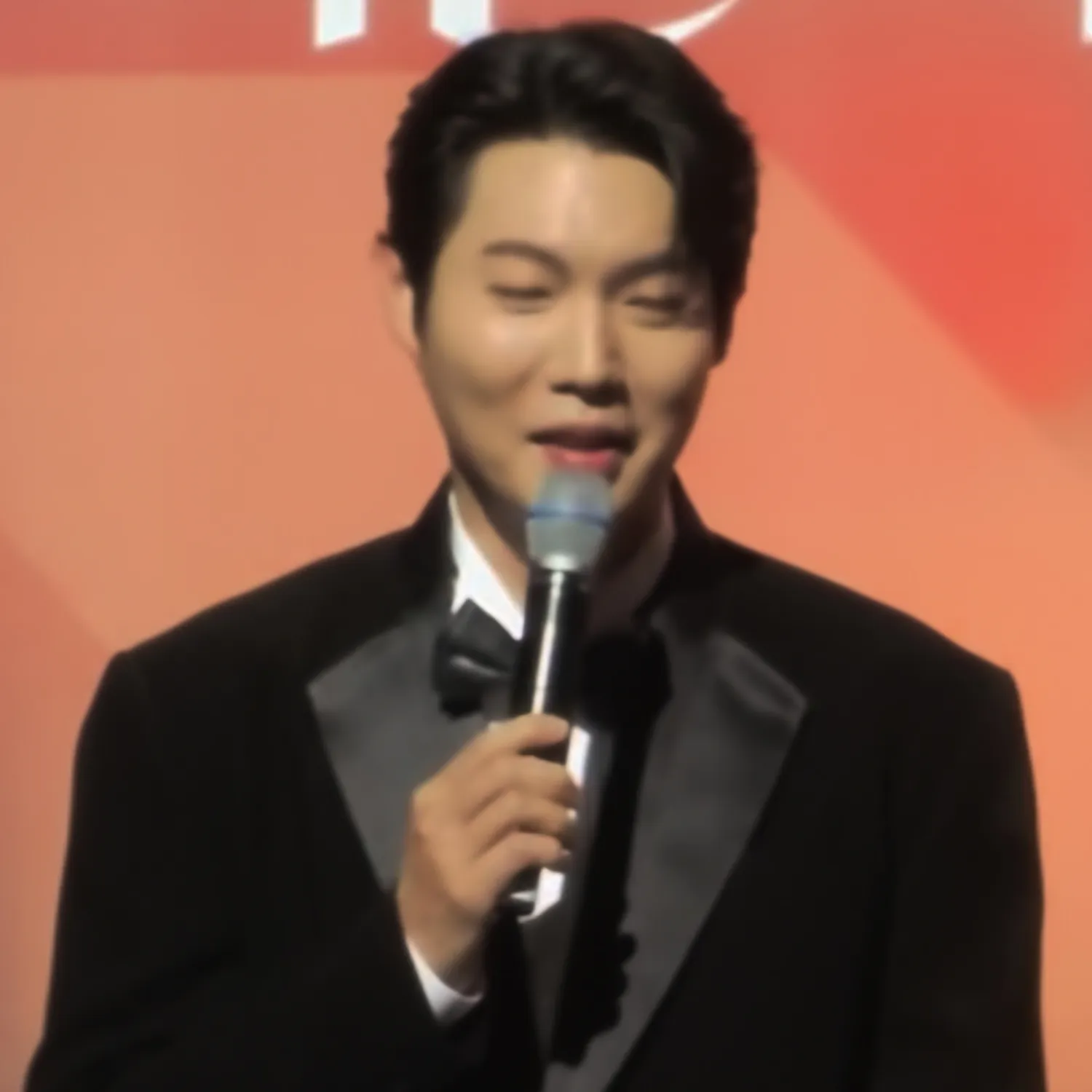 Behind-the-scenes cut of Son Taejin