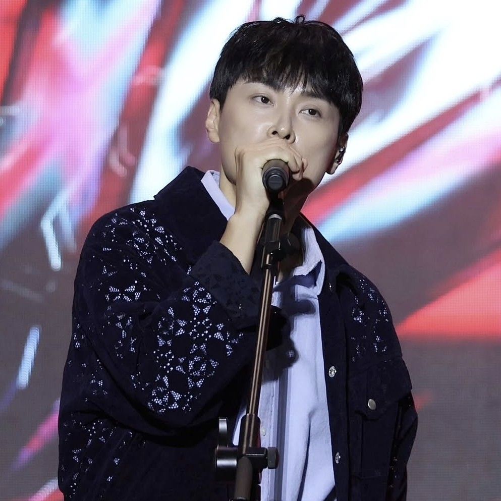 Behind-the-scenes cut of Min Kyunghoon