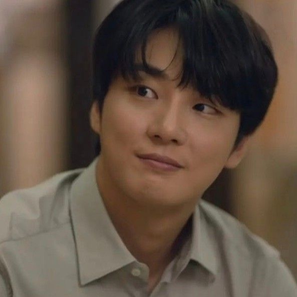 Recent activity shot of Yoon Shiyoon