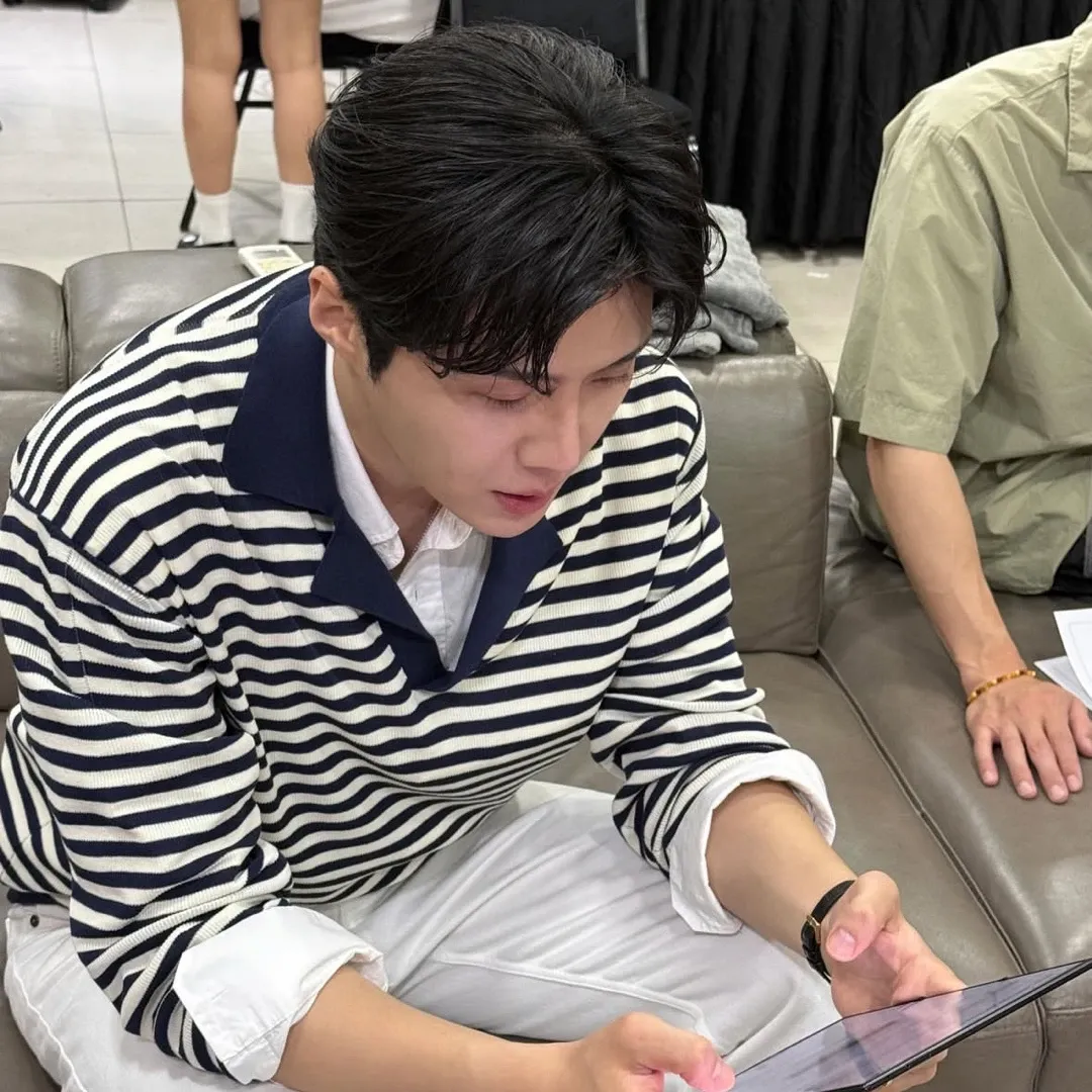 김선호의 비하인드 컷