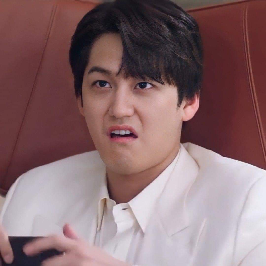 Momen yang diabadikan oleh penggemar Kim Bum