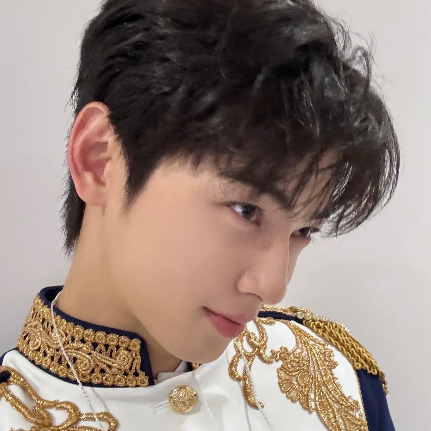 Behind-the-scenes cut of Cha Eunwoo